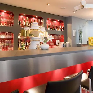 **** Hotel Mercure Airport Tegel Alemania