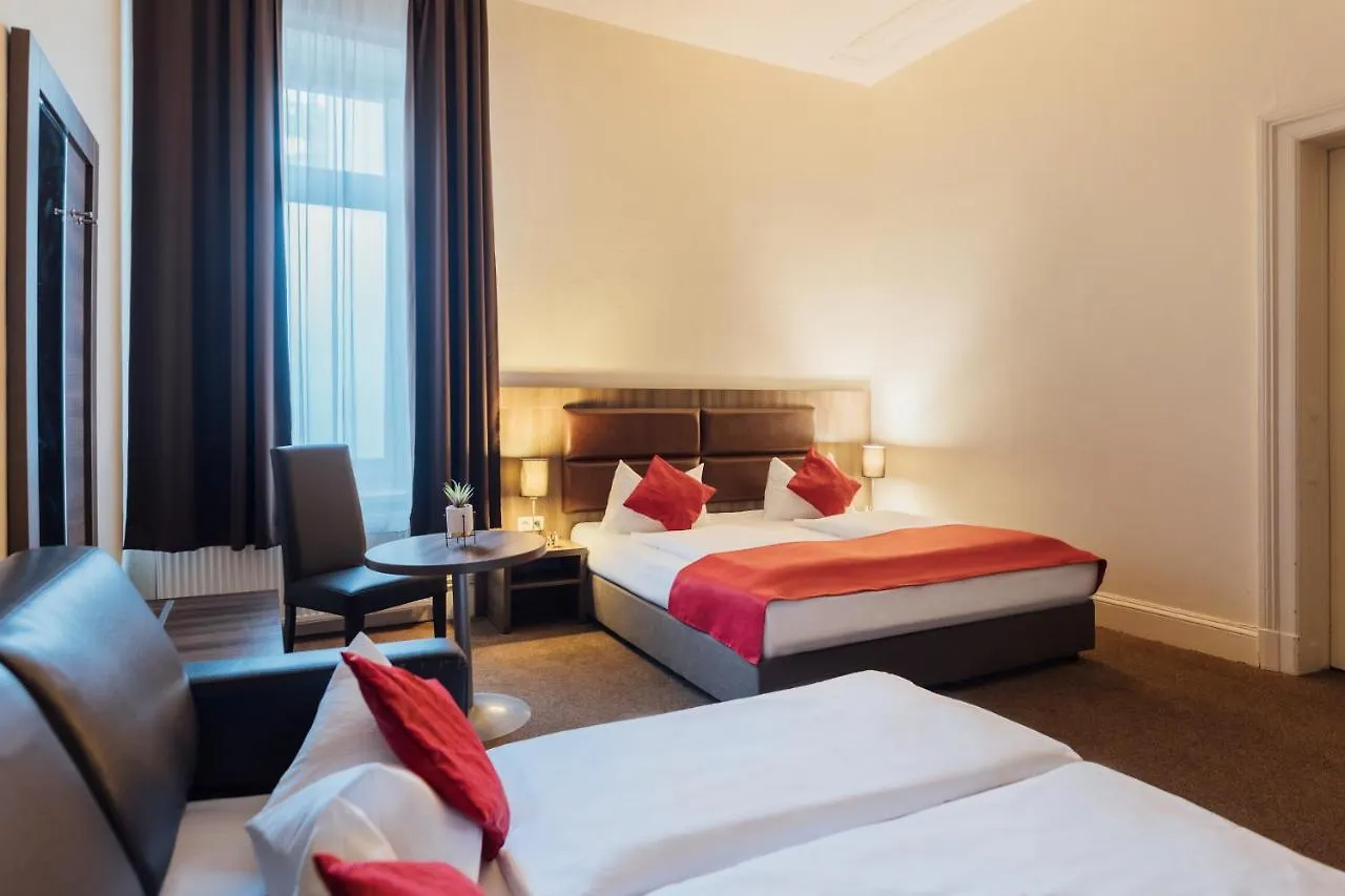 Hotel Koenigshof Hamburk 3*,  Německo